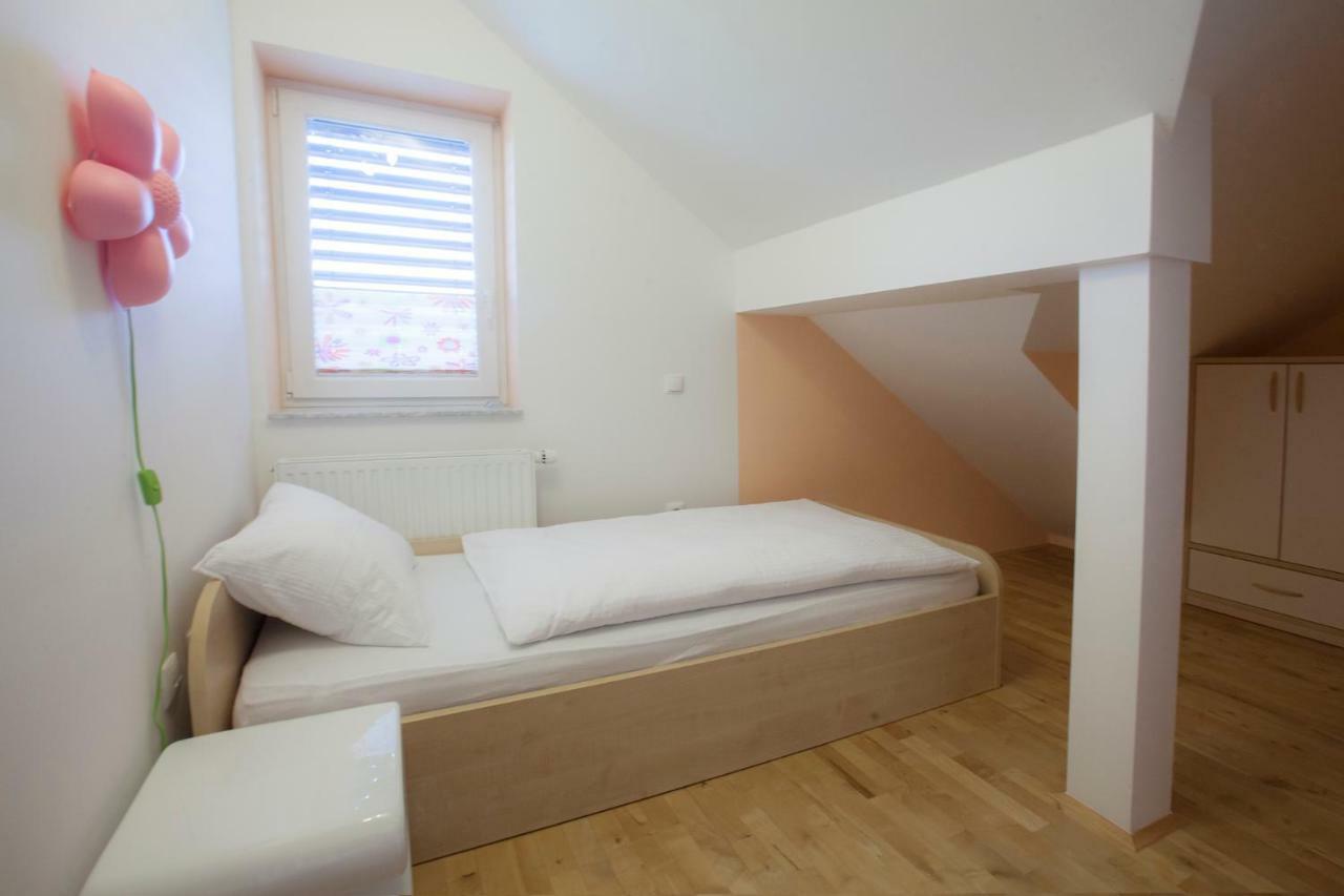 Luxury Apartment Karolina Bled Exteriör bild